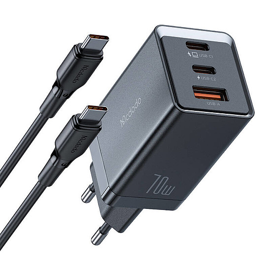 GaN Mcdodo CH-1543 hálózati töltő, 2x USB-C, 1x USB, 67W + USB-C - USB-C 2 m-es kábel fekete