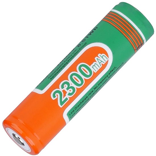 Superfire újratölthető akkumulátor , 2300mAh (18650 battery)